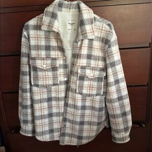 Abercrombie & Fitch Checkered Shirt Jacket size XS